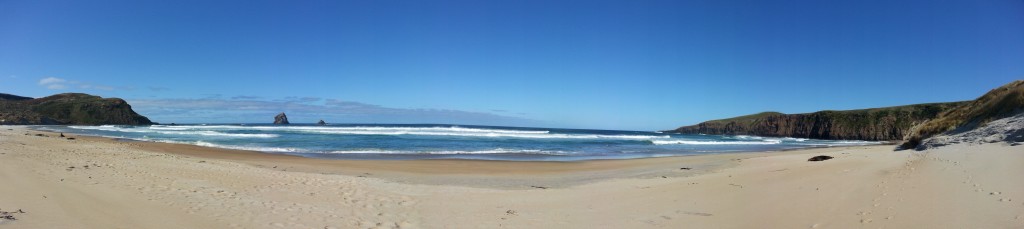 Sandfly Bay from end to end