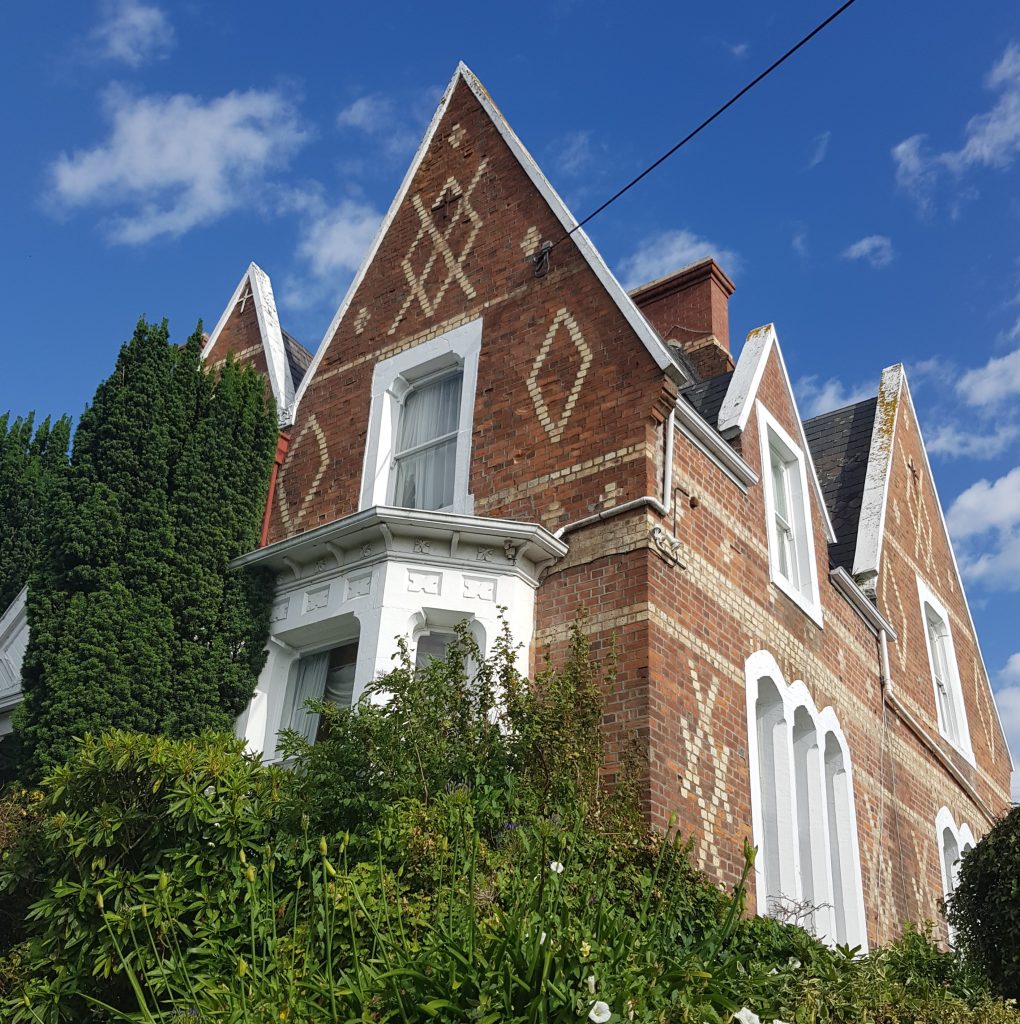 Lisburn House, Caversham