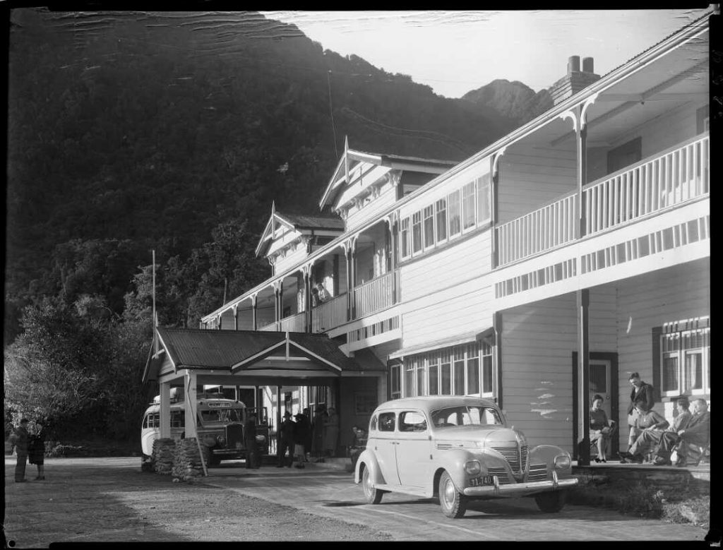 Grahams Hotel in 1940